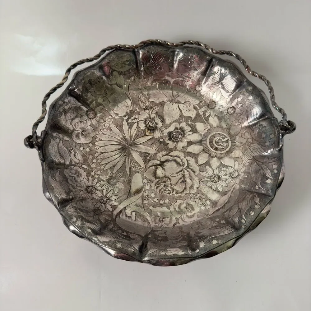 Silver pate James Tufts Tidbit Bowl Handled 1850 to 1890 Vintage True‎ Antique